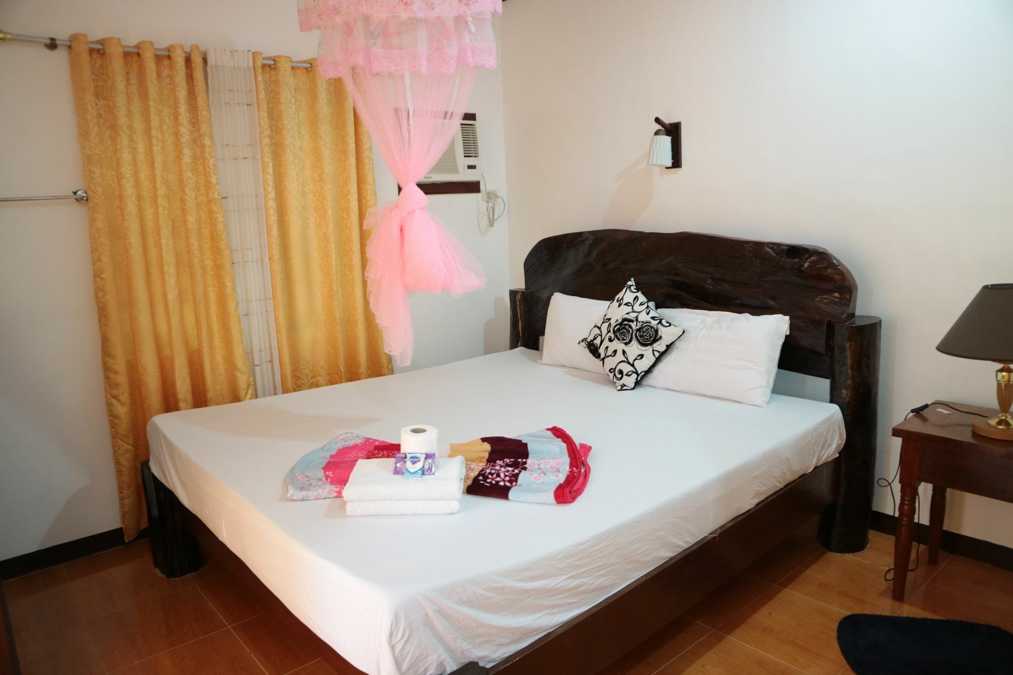 Sophias Inn 2*